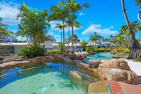 Alex Heads Beachfront Resort King Bed Studio Room - Accommodation Bookings 2