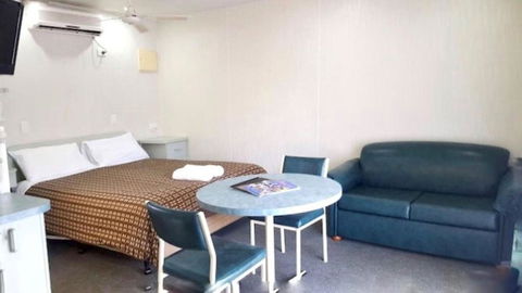 Alexandra Parklife Studio 5 - Accommodation Bookings 3