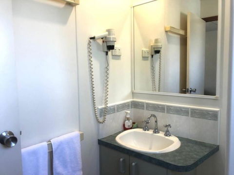 Alexandra Parklife Studio 5 - Accommodation Bookings 4
