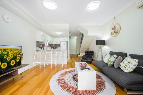 Alexandria To Sydney Central Sydney Park Shop - Accommodation Bookings 0