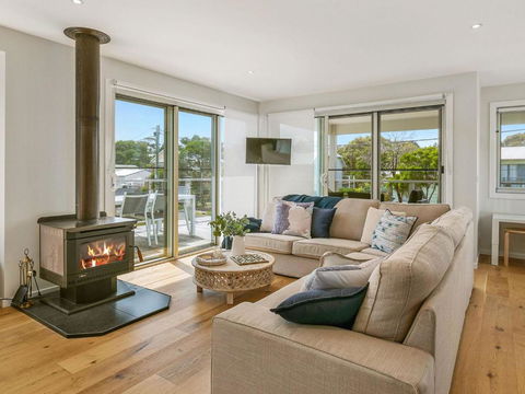 All Decked Out - Accommodation Bookings 1