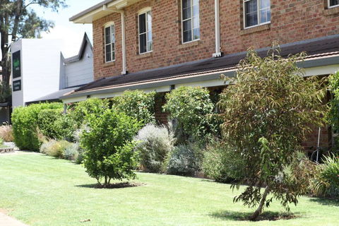 All Settlers Motor Inn Parkes - Accommodation Bookings 1