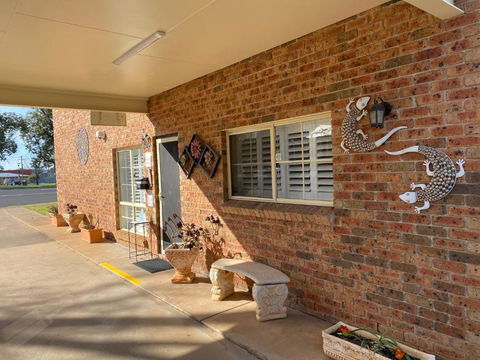All Settlers Motor Inn Parkes - Accommodation Bookings 4