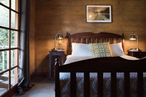 All Views - Accommodation Bookings 2
