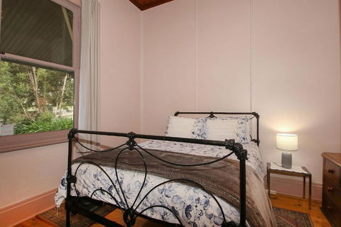Allen Street - Accommodation Bookings 3