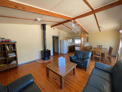 Alligator Lodge - Mount Remarkable National Park - Accommodation Bookings 2