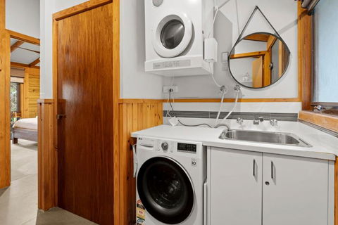 Alpine Creek House And Cabin - Accommodation Bookings 4