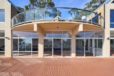 Alpine Nelson-Ultimate Luxury Retreat-Hobart - Accommodation Bookings 2