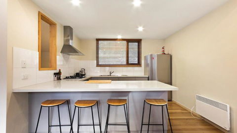 Alpine Walkabout - Accommodation Bookings 3