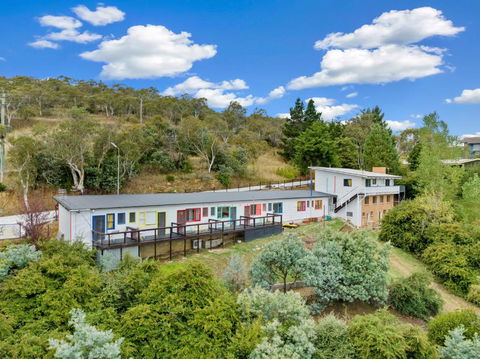Alps Lakeview Lodge - Accommodation Bookings 0