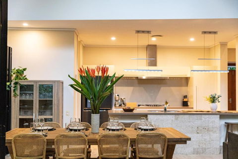 Amalfi - Port Douglas, Luxury In The Centre Of Town - Accommodation Bookings 3