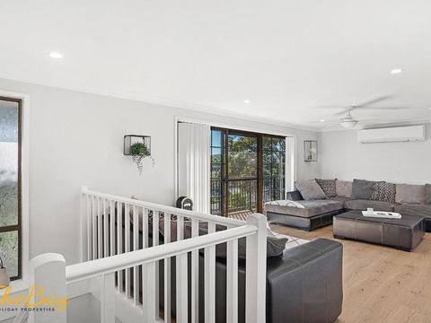 Amaroo Cres No 20 Fingal Bay Holiday Home - Accommodation Bookings 0