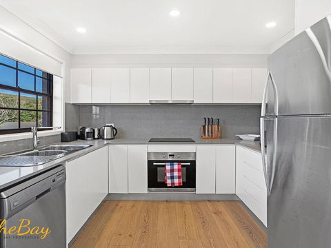 Amaroo Cres No 20 Fingal Bay Holiday Home - Accommodation Bookings 2