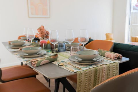 Amazing 4 Rooms House Near SpringField Lakes - Accommodation Bookings 3