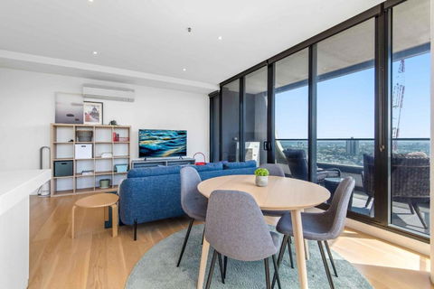 Amazing City Sea & Shrine View W Free Parking - Accommodation Bookings 3