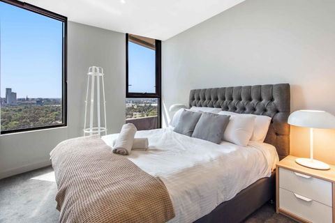 Amazing City Sea & Shrine View W Free Parking - Accommodation Bookings 4