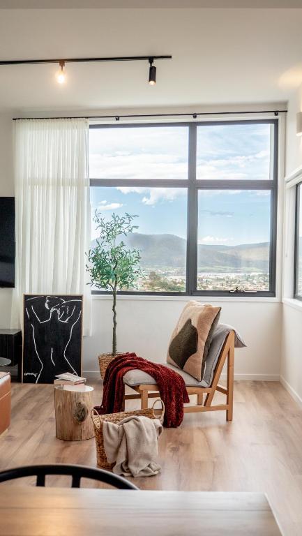 Amazing View Architech Home 8Minutes To Hobart CBD - Accommodation Bookings 1