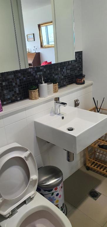 Alt 18 - Accommodation Bookings 4