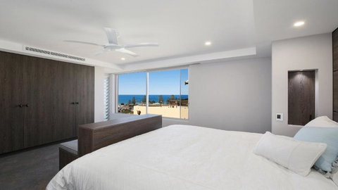 Amazing Views And Short Walk To Beach - Accommodation Bookings 4