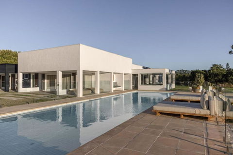 Amileka - Accommodation Bookings 3