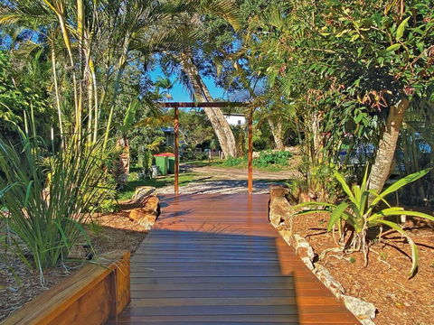 AMITY POINT WATERFRONT CABINS- TAMDHU - Accommodation Bookings 1