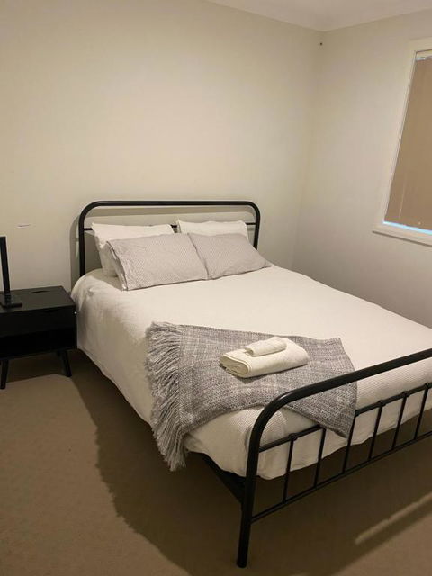 An Executive 3 Bedroom New House, All To Yourself - Accommodation Bookings 2