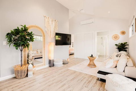 An Idyllic Boho Style Retreat High-end Kitchenware - Accommodation Bookings 0