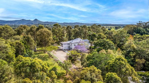 Ananda - Magnificent Byron Hinterland Retreat - Accommodation Bookings 4