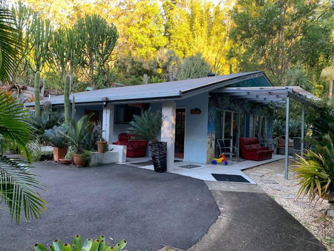 Ancient Gardens Guesthouse & Botanical Gardens - Accommodation Bookings 1