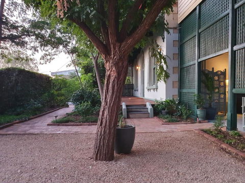 Anglesey House Iconic Forbes CBD Heritage Home - Accommodation Bookings 3