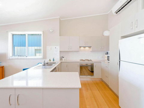 Angourie Blue 4 - Accommodation Bookings 4