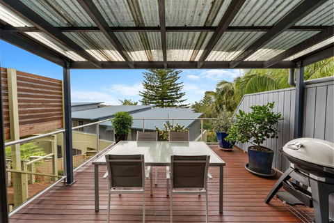 Angourie Blue 5 - Ocean Views - Accommodation Bookings 3
