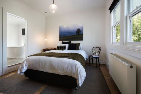 Annecy House - Accommodation Bookings 2
