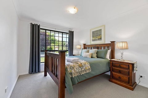 Anson Abode - CBD Home, Modern Sophistication - Accommodation Bookings 2