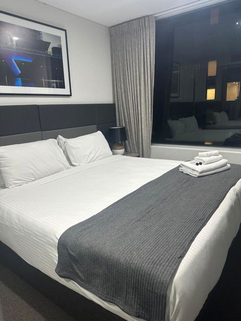 ANTEA 2br Embassy 1207 - Accommodation Bookings 3