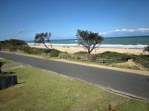 Amani Beach Haus, On The Beach - Accommodation Bookings 1