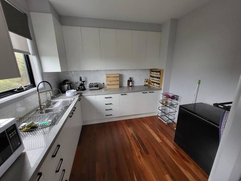 Alogara House, Modern, 6 Bedrooms With Hot Tub And Views - Accommodation Bookings 4
