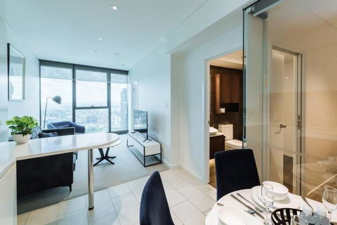 AirTrip Apartment On Margaret Street In CBD - Accommodation Bookings 1