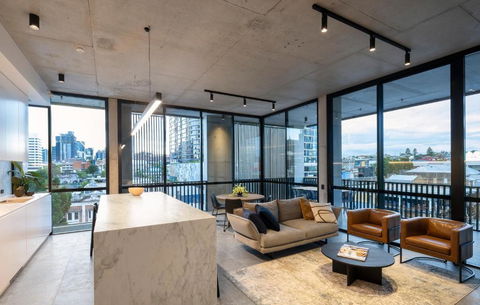 Alfred & Turner Apartments, Luxury 2 Bedroom Condos In The Heart Of The Valley - Accommodation Bookings 0