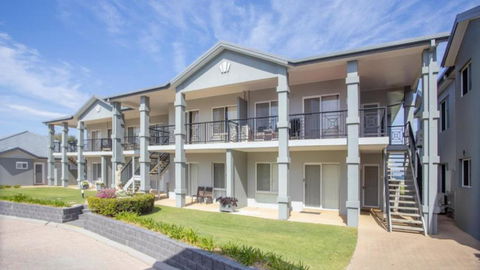Apartment 14 - The Meridian - Accommodation Bookings 0
