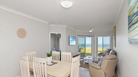Apartment 14 - The Meridian - Accommodation Bookings 1