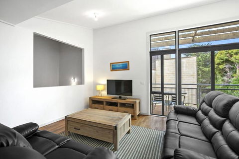 Apartment 36 Pacific Apartments - Accommodation Bookings 1
