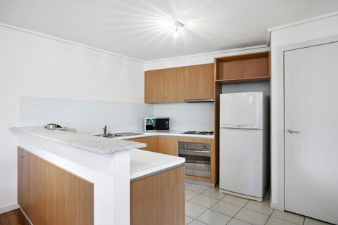 Apartment 36 Pacific Apartments - Accommodation Bookings 4
