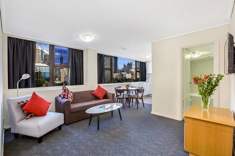 Apartment At College St - Accommodation Bookings 0