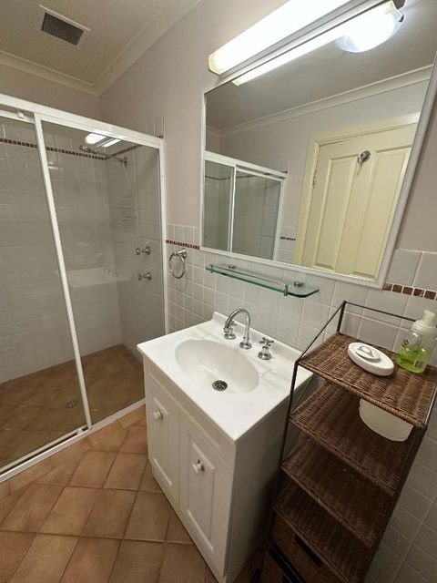 Apartment In The Heart Of Bathurst Walk Everywhere - Accommodation Bookings 2