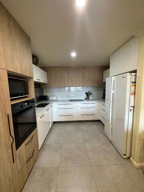 Apartment In The Heart Of Bathurst Walk Everywhere - Accommodation Bookings 4