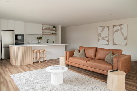 Apartment Two - Apartments On Gavan - Accommodation Bookings 0