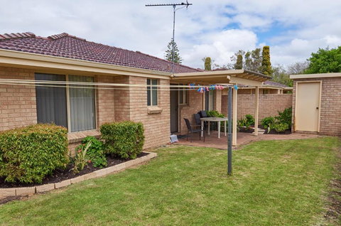 API Busselton Seaside Escape Apartments - Accommodation Bookings 2