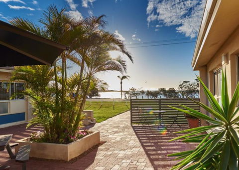 API Pelican Beach Front Apartments Kalbarri - Accommodation Bookings 0