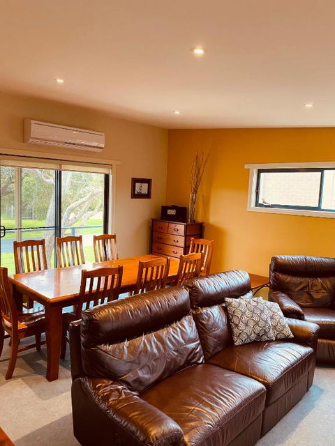 Apollo Bay Hideaway 5 Minute Walk To The Beach - Accommodation Bookings 2